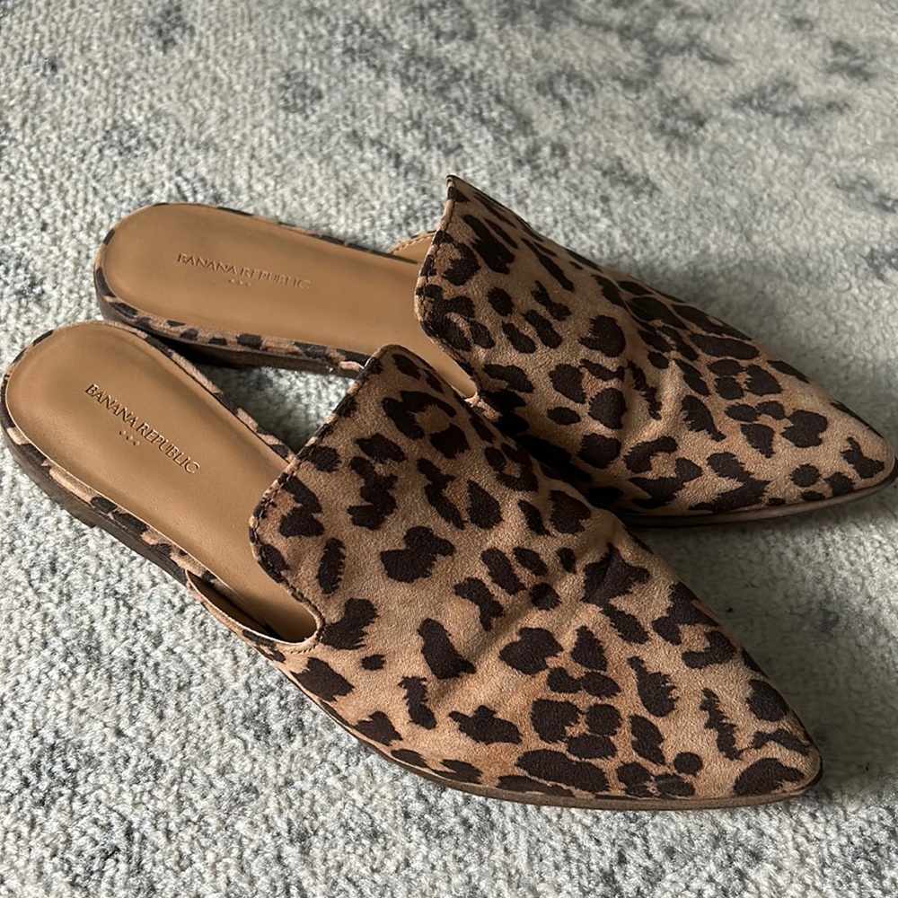 Banana Republic leopard slip-on mules